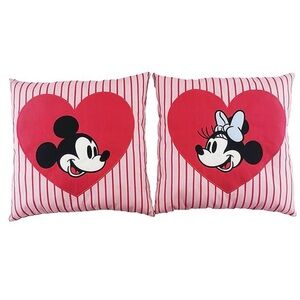 Disney’s Mickey and Minnie Mouse Heart Decorative Pillows Set NWT